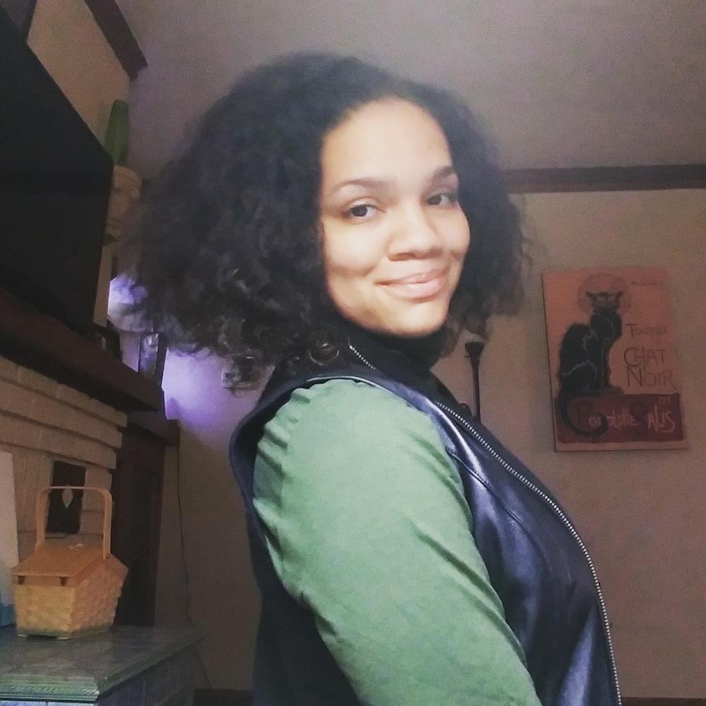 Meet your Posher, Yoriae